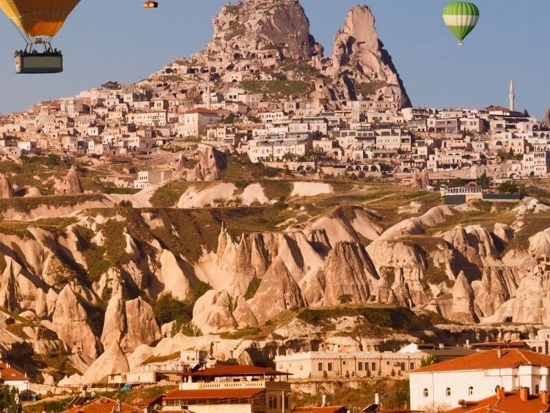Istanbul – Canakkale – Kusadasi –   Pamukkale – Cappadocia